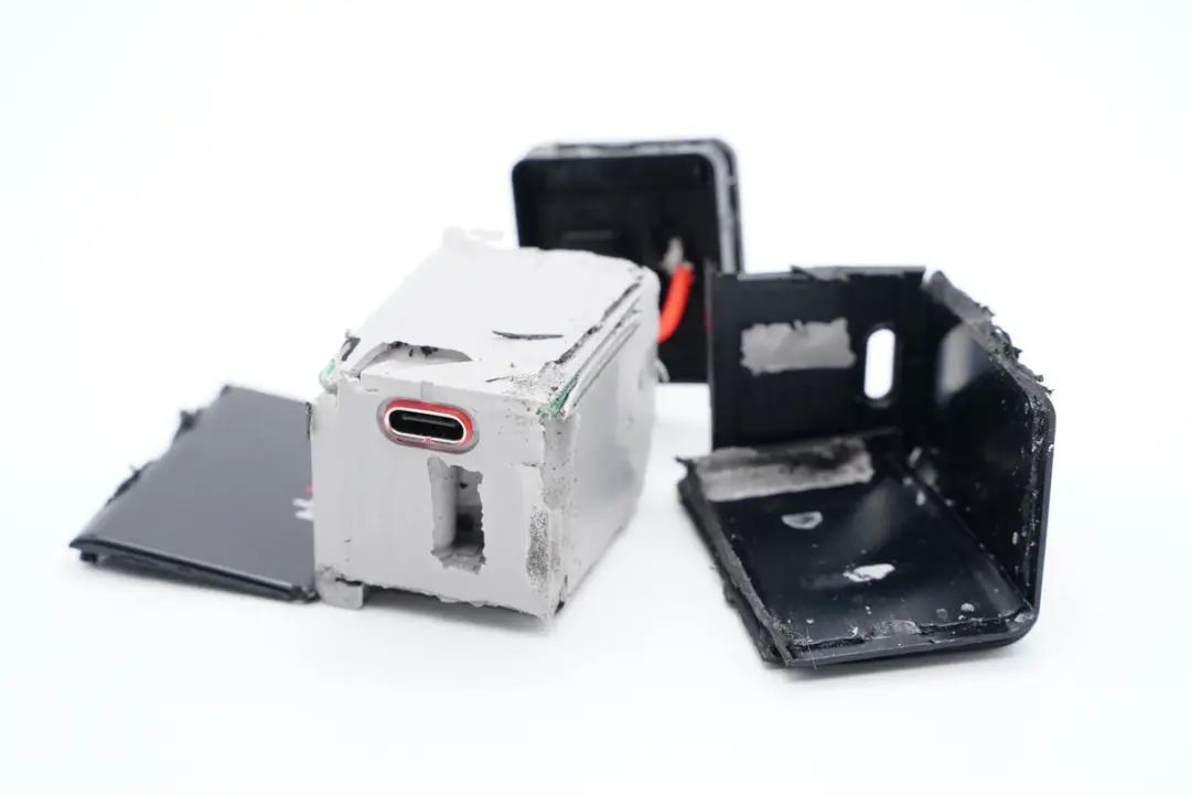 1651021076975960.jpg 27.jpg