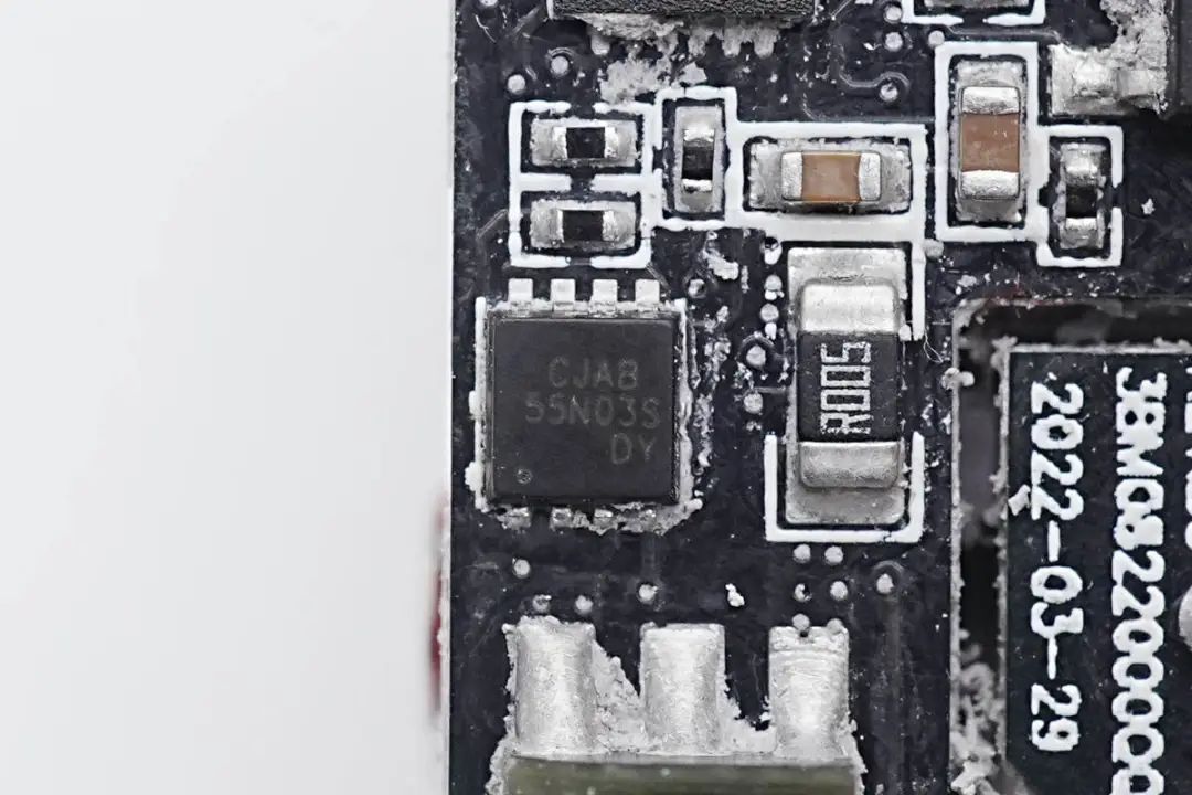 1665553532153409.jpg 59.jpg